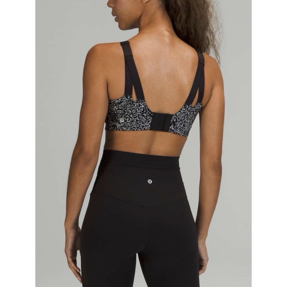 Lululemon In Alignment Straight-Strap Bra *Light Support, 34DDD Euc
